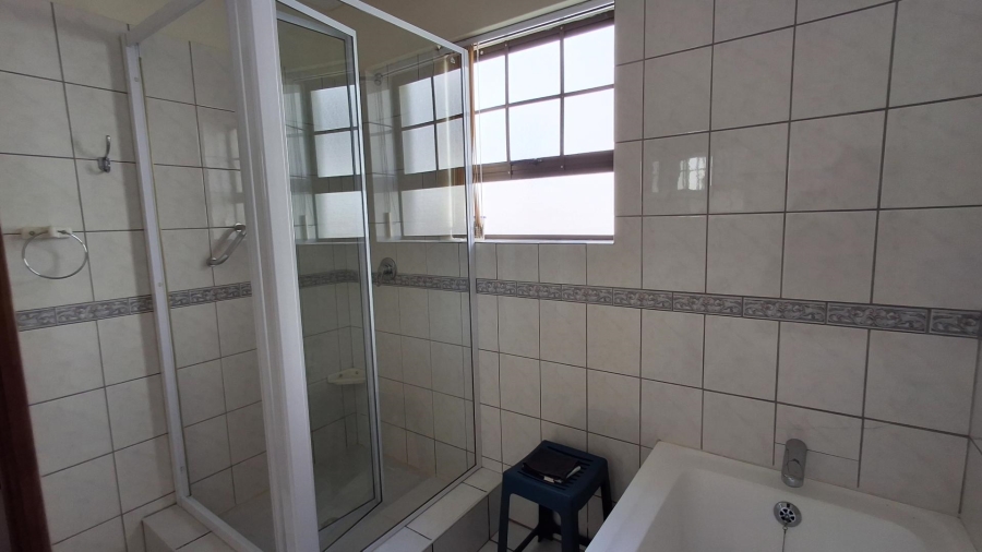 2 Bedroom Property for Sale in Fonteine Park Western Cape